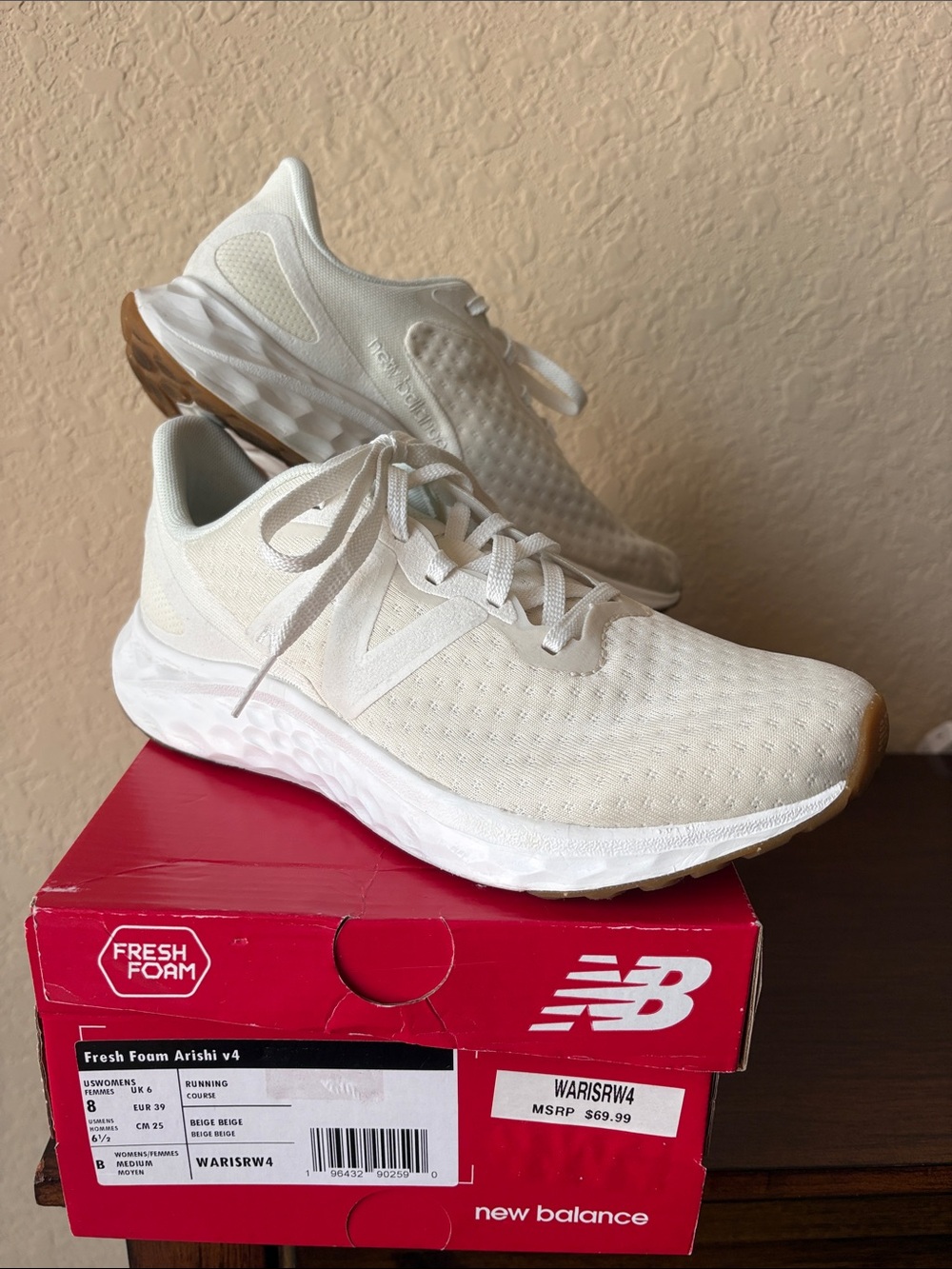 Women’s New Balance Fresh Foam Running Arishi v4 in Beige size 8